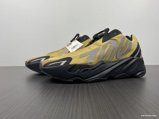 Yeezy Boost MNVN Flux' 700 GZ0717 'Honey 0716